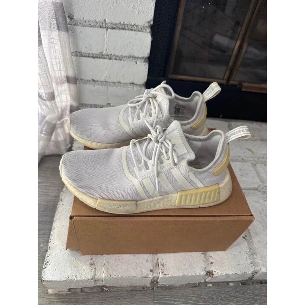 Adidas NMD_R1 lifestyle sneaker white size 8.5